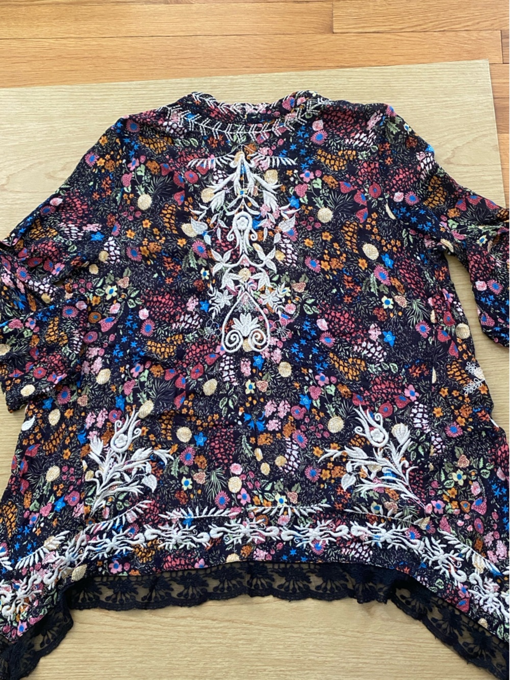 Sundance Black Floral Embroidered Open-Front Kimono -Festival Style - Picture 10 of 13